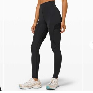 Lululemon Break a Trail Super High-Rise Tight 28"
Black size 6 EUC